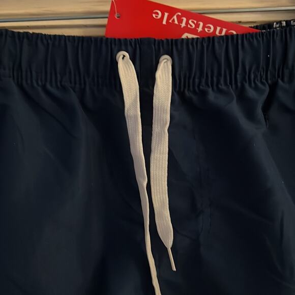 Navy swim trunks w elastic waist and side pockets NWT - L - Picture 2 of 9